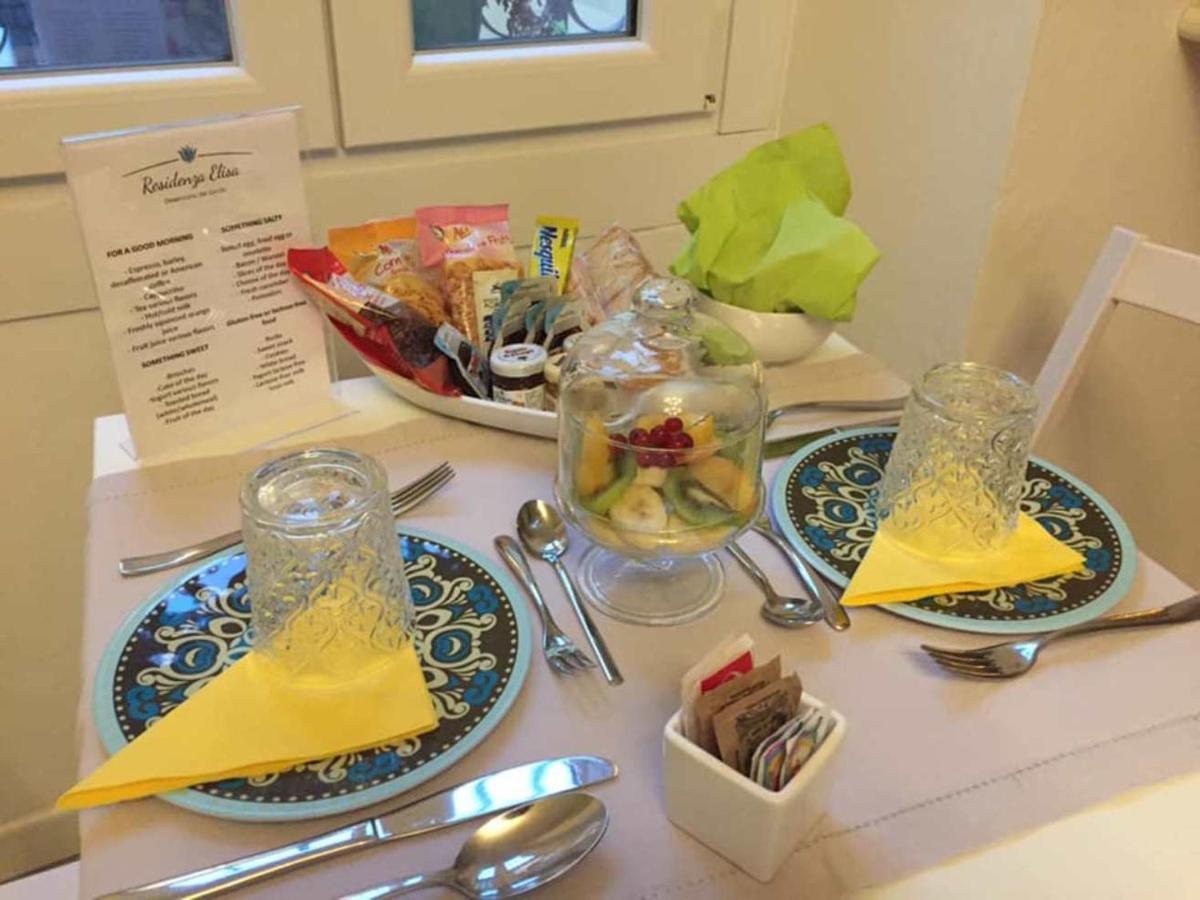 Residenza Elisa Bed & Breakfast Desenzano del Garda Exterior photo