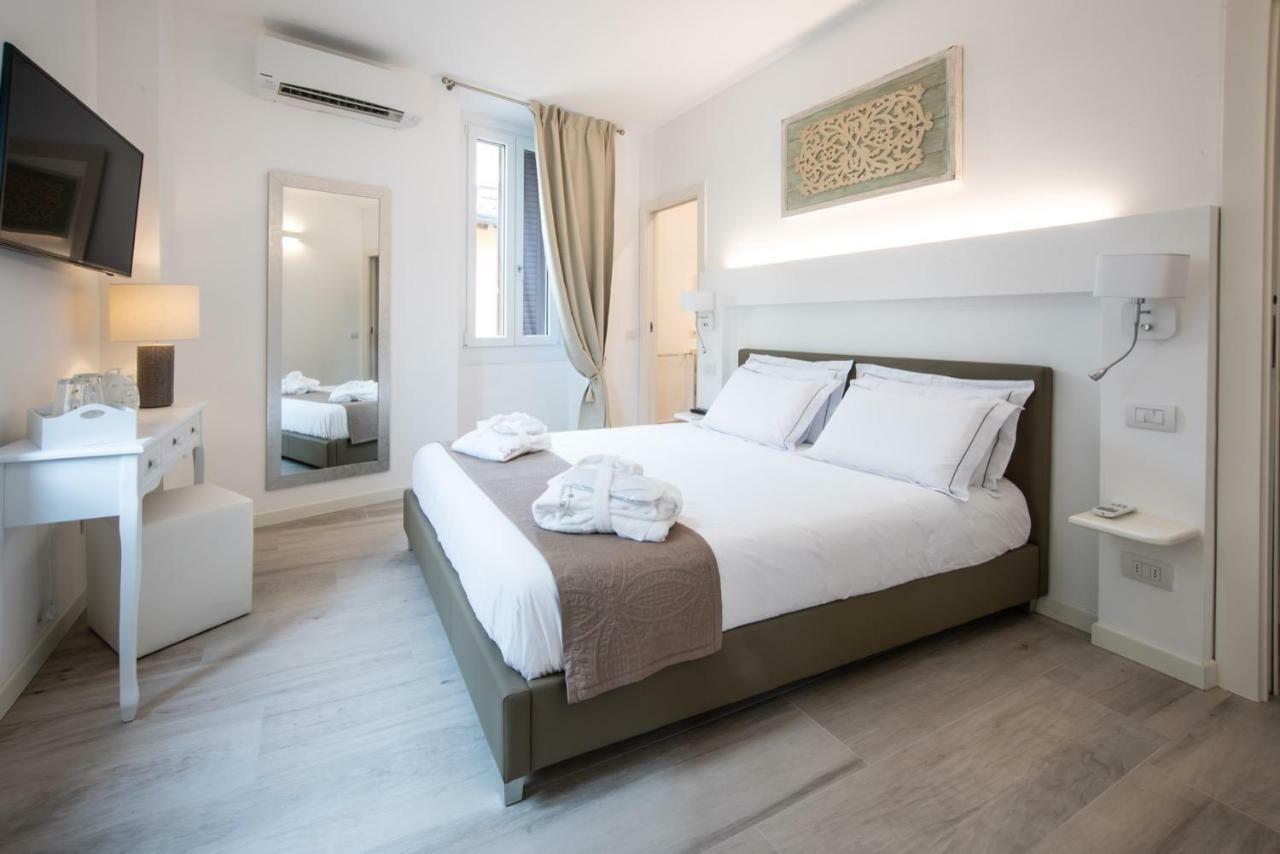 Residenza Elisa Bed & Breakfast Desenzano del Garda Exterior photo