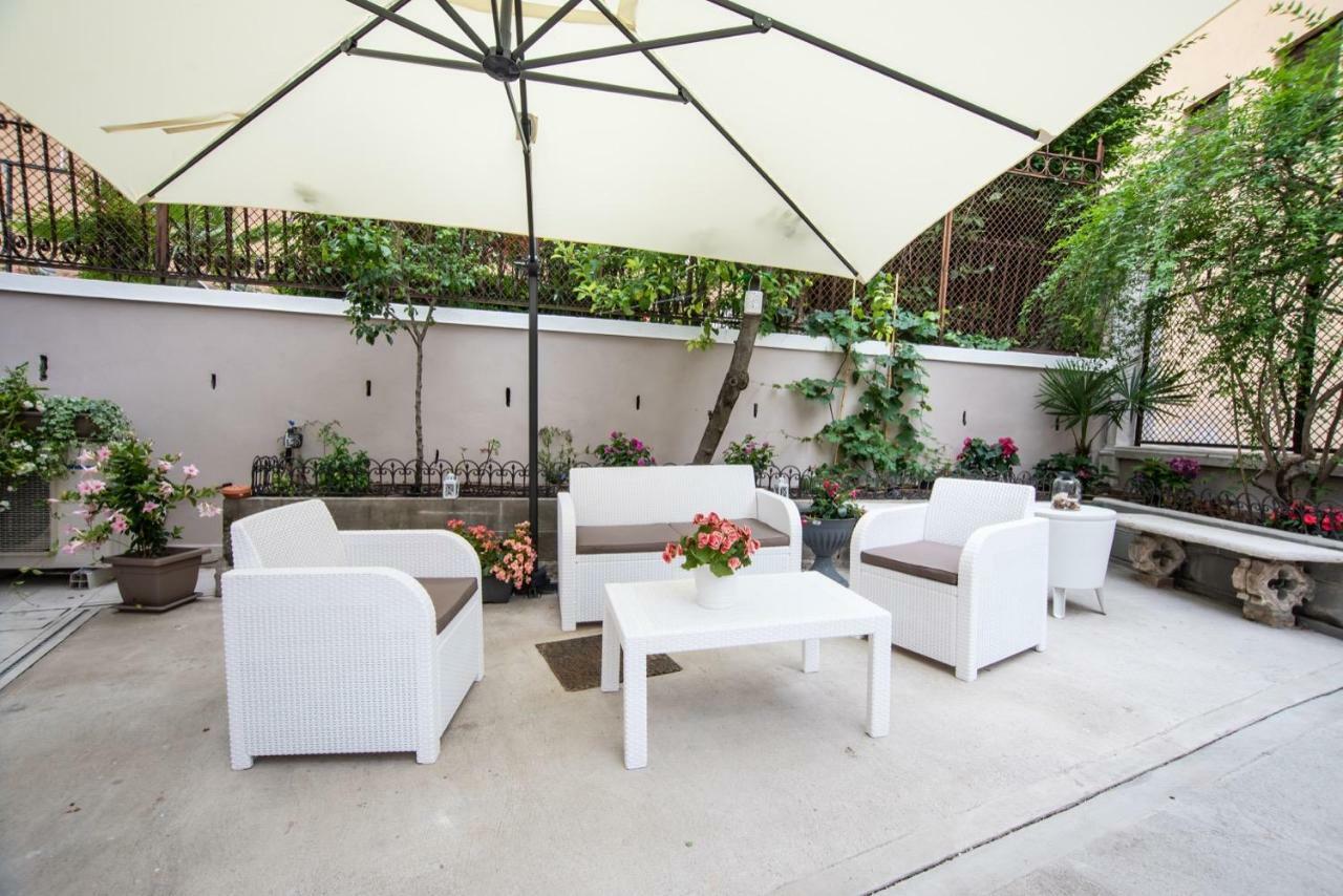 Residenza Elisa Bed & Breakfast Desenzano del Garda Exterior photo