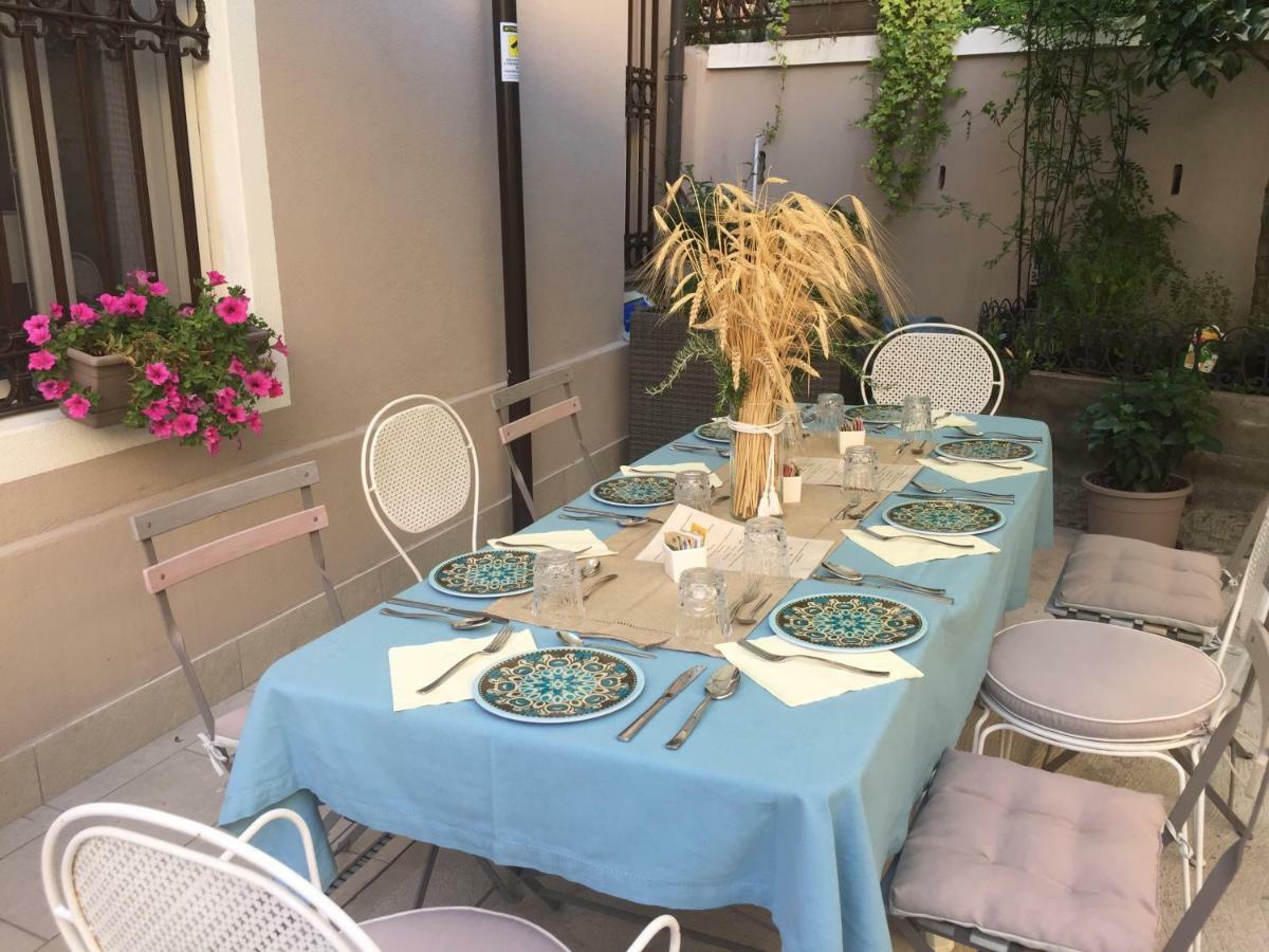 Residenza Elisa Bed & Breakfast Desenzano del Garda Exterior photo